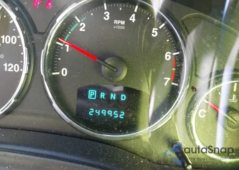 2011 Jeep Liberty Sport z USA, uszkodzony, nr VIN 1J4PN2GK7BW513646